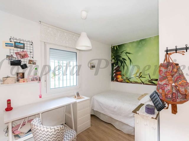 Image No.7-4 Bed Townhouse for sale