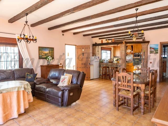 Image No.3-4 Bed Villa for sale