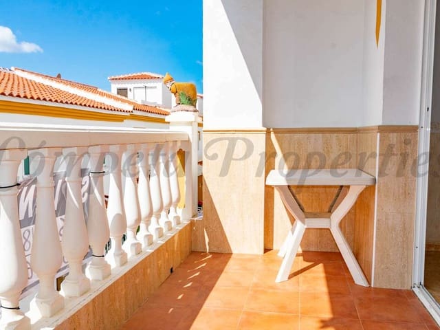 Image No.12-4 Bed Townhouse for sale