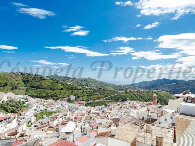 Image No.13-3 Bed Townhouse for sale