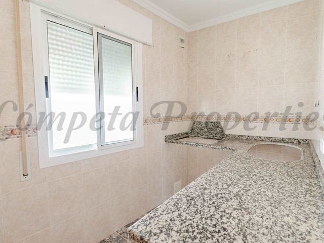 Image No.5-3 Bed Townhouse for sale