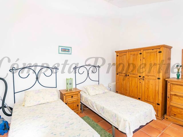 Image No.17-2 Bed Villa for sale