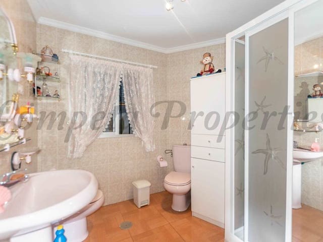 Image No.15-3 Bed Townhouse for sale