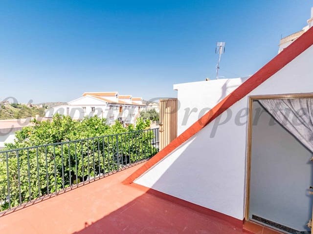 Image No.6-3 Bed Townhouse for sale