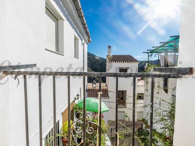 Image No.11-3 Bed Townhouse for sale