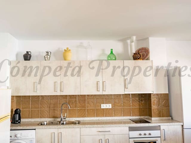 Image No.4-2 Bed Townhouse for sale