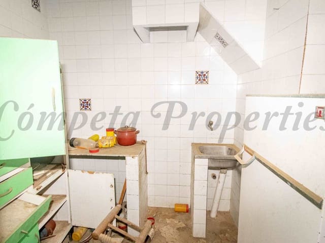 Image No.12-Townhouse for sale