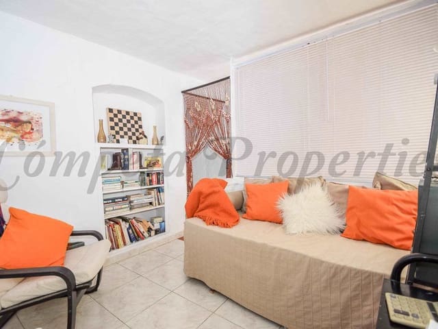 Image No.13-3 Bed Townhouse for sale