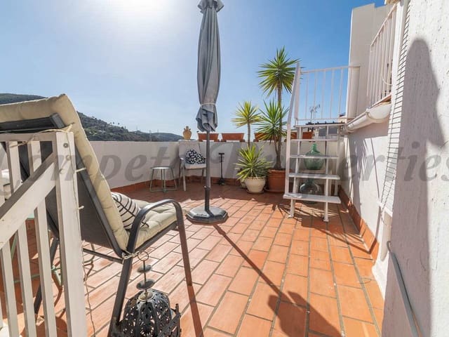 Image No.17-3 Bed Townhouse for sale