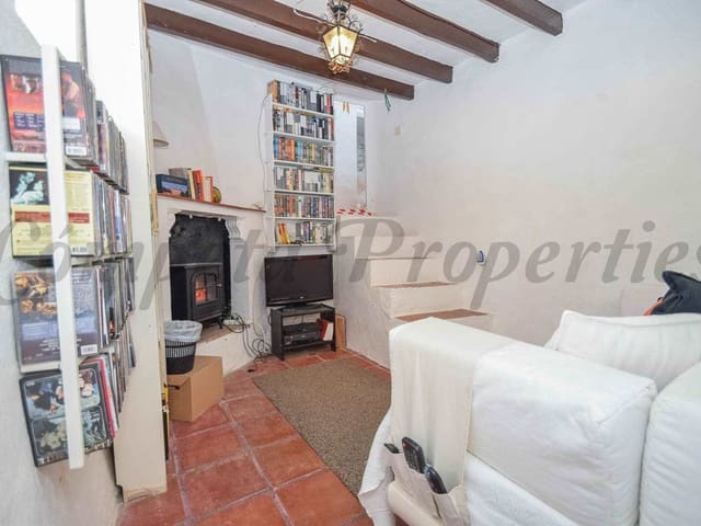 Image No.8-3 Bed Townhouse for sale