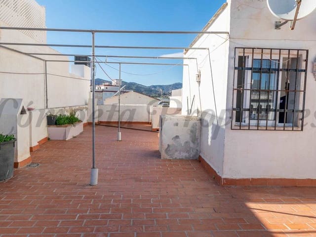 Image No.23-8 Bed Townhouse for sale