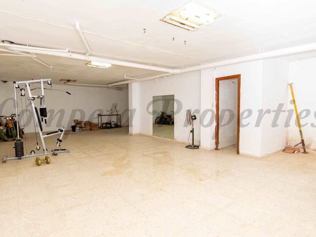 Image No.6-8 Bed Townhouse for sale