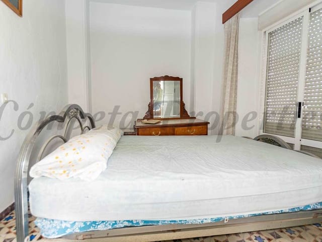 Image No.10-5 Bed Townhouse for sale