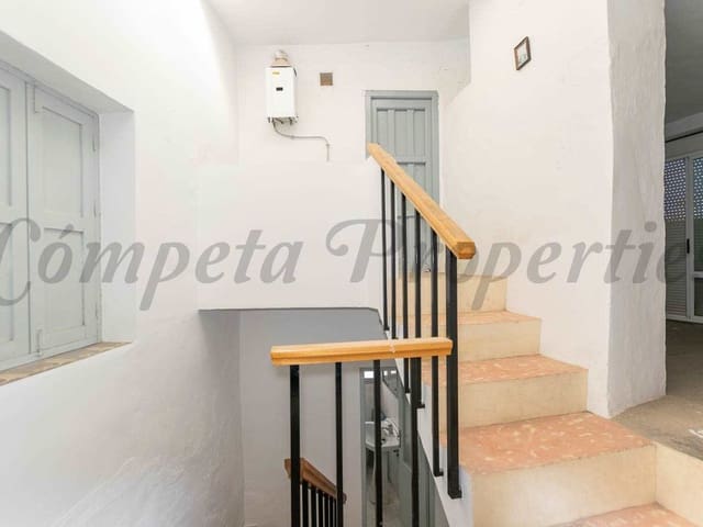 Image No.14-5 Bed Townhouse for sale