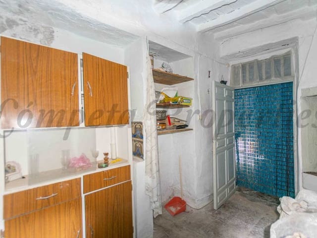 Image No.15-5 Bed Townhouse for sale