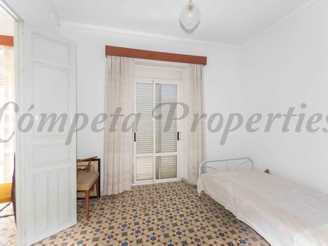 Image No.9-5 Bed Townhouse for sale