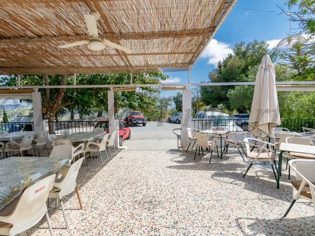 Image No.2-6 Bed Villa for sale