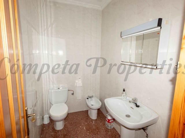 Image No.13-3 Bed Apartment for sale