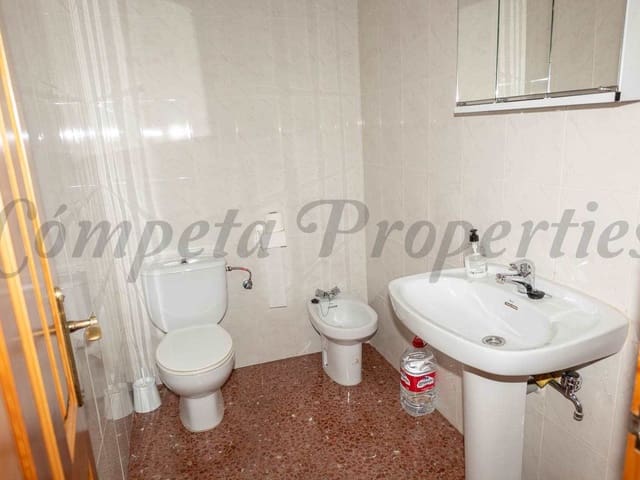 Image No.14-3 Bed Apartment for sale