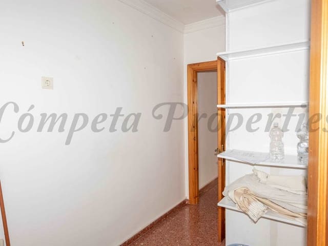 Image No.8-3 Bed Apartment for sale