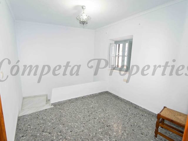 Image No.11-4 Bed Townhouse for sale