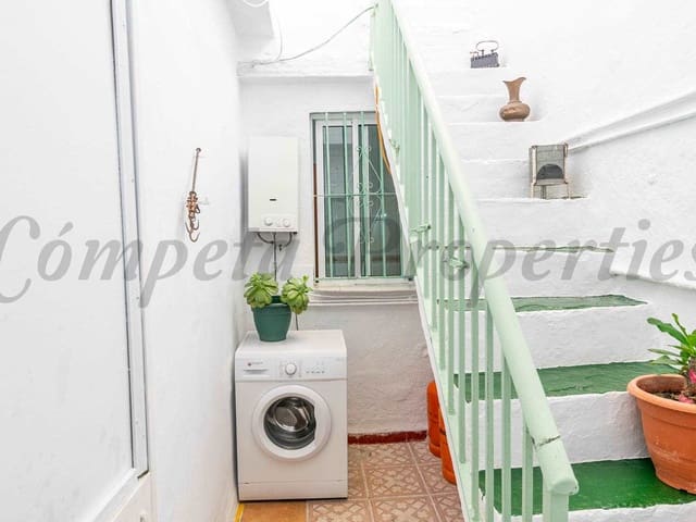 Image No.10-4 Bed Townhouse for sale