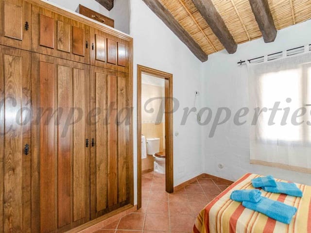 Image No.11-3 Bed Villa for sale