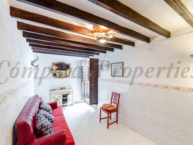 Image No.2-3 Bed Townhouse for sale