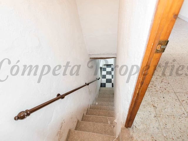 Image No.21-2 Bed Townhouse for sale