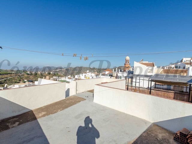 Image No.18-4 Bed Townhouse for sale