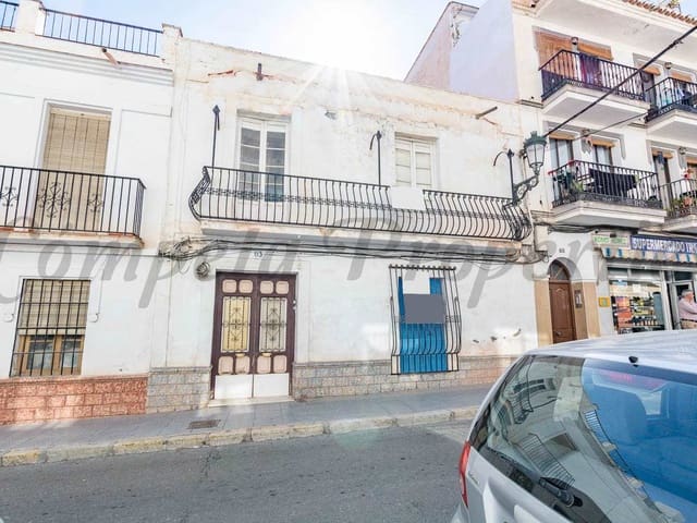 Image No.1-6 Bed Townhouse for sale