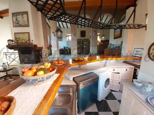 Image No.16-4 Bed Villa for sale