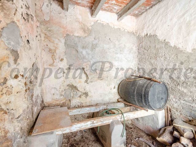 Image No.2-1 Bed Townhouse for sale