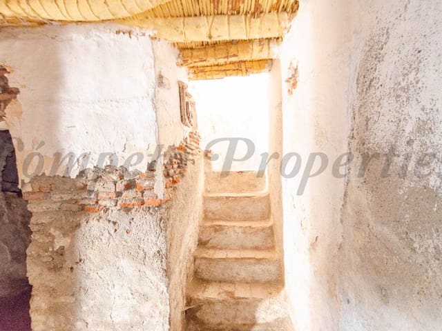 Image No.5-1 Bed Townhouse for sale