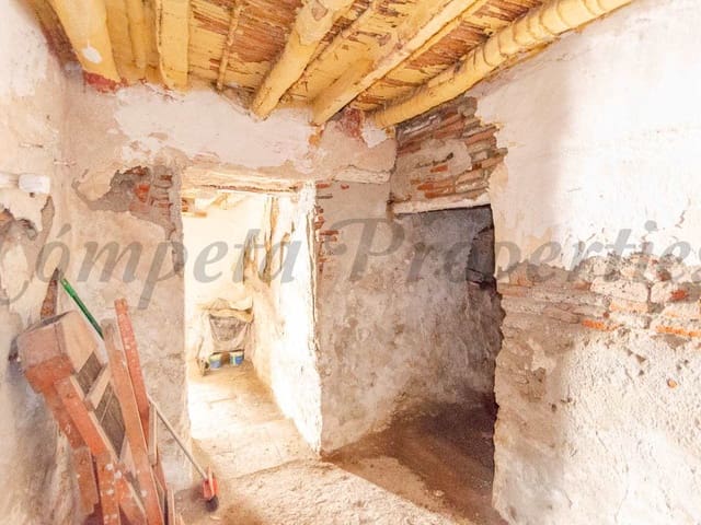 Image No.6-1 Bed Townhouse for sale