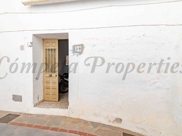 Image No.15-3 Bed Townhouse for sale