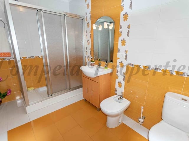 Image No.15-5 Bed Townhouse for sale