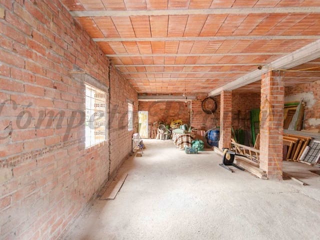 Image No.15-3 Bed Townhouse for sale