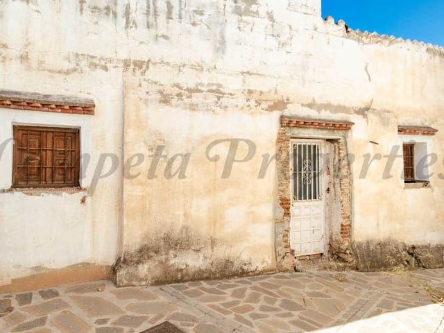 Image No.13-3 Bed Townhouse for sale