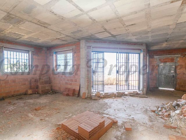 Image No.10-4 Bed Finca for sale