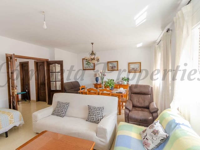 Image No.7-3 Bed Townhouse for sale