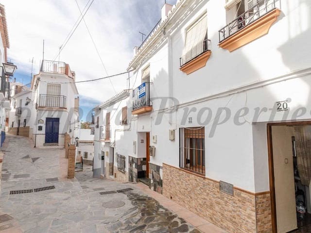 Image No.17-4 Bed Townhouse for sale