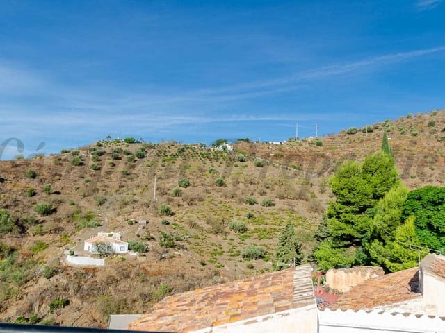 Image No.15-3 Bed Townhouse for sale