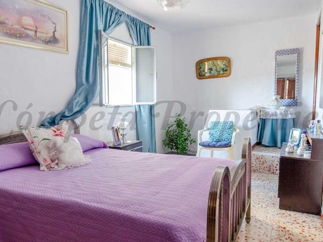 Image No.7-3 Bed Townhouse for sale