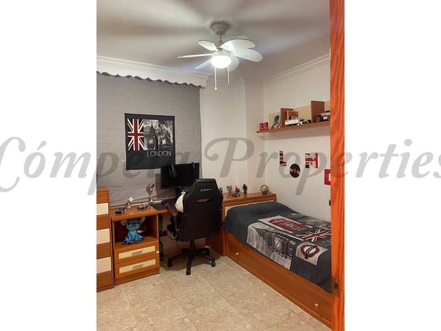 Image No.8-3 Bed Apartment for sale