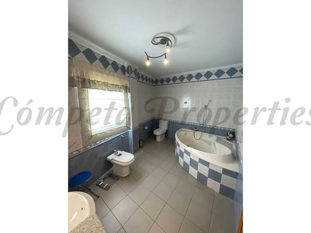 Image No.9-3 Bed Apartment for sale