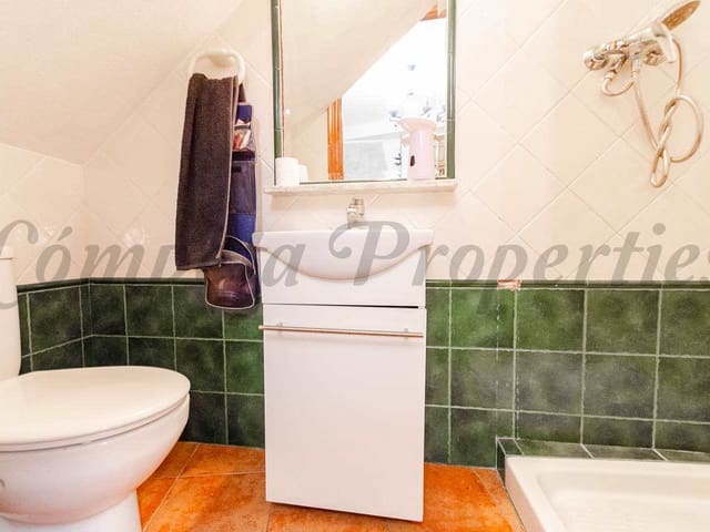 Image No.9-5 Bed Townhouse for sale