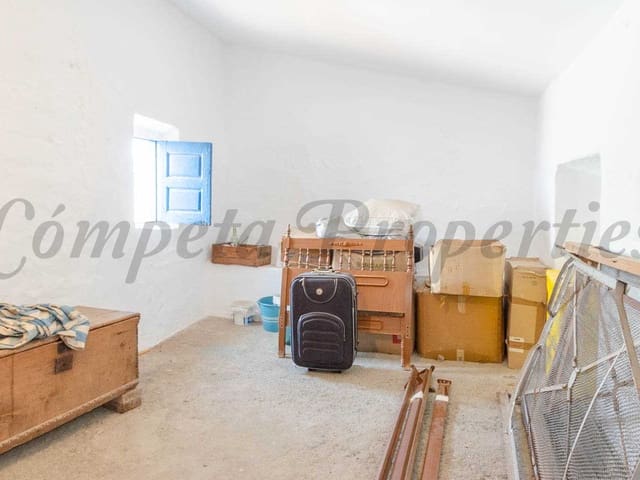 Image No.11-4 Bed Townhouse for sale