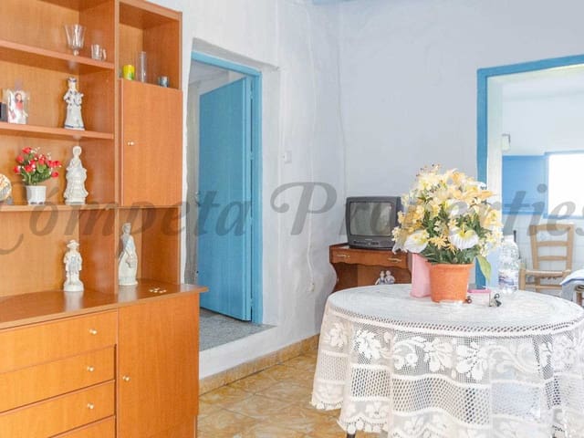 Image No.4-4 Bed Townhouse for sale