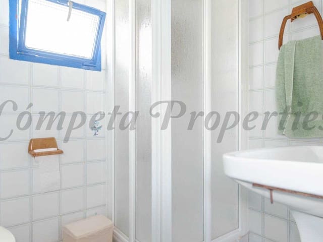 Image No.9-4 Bed Townhouse for sale